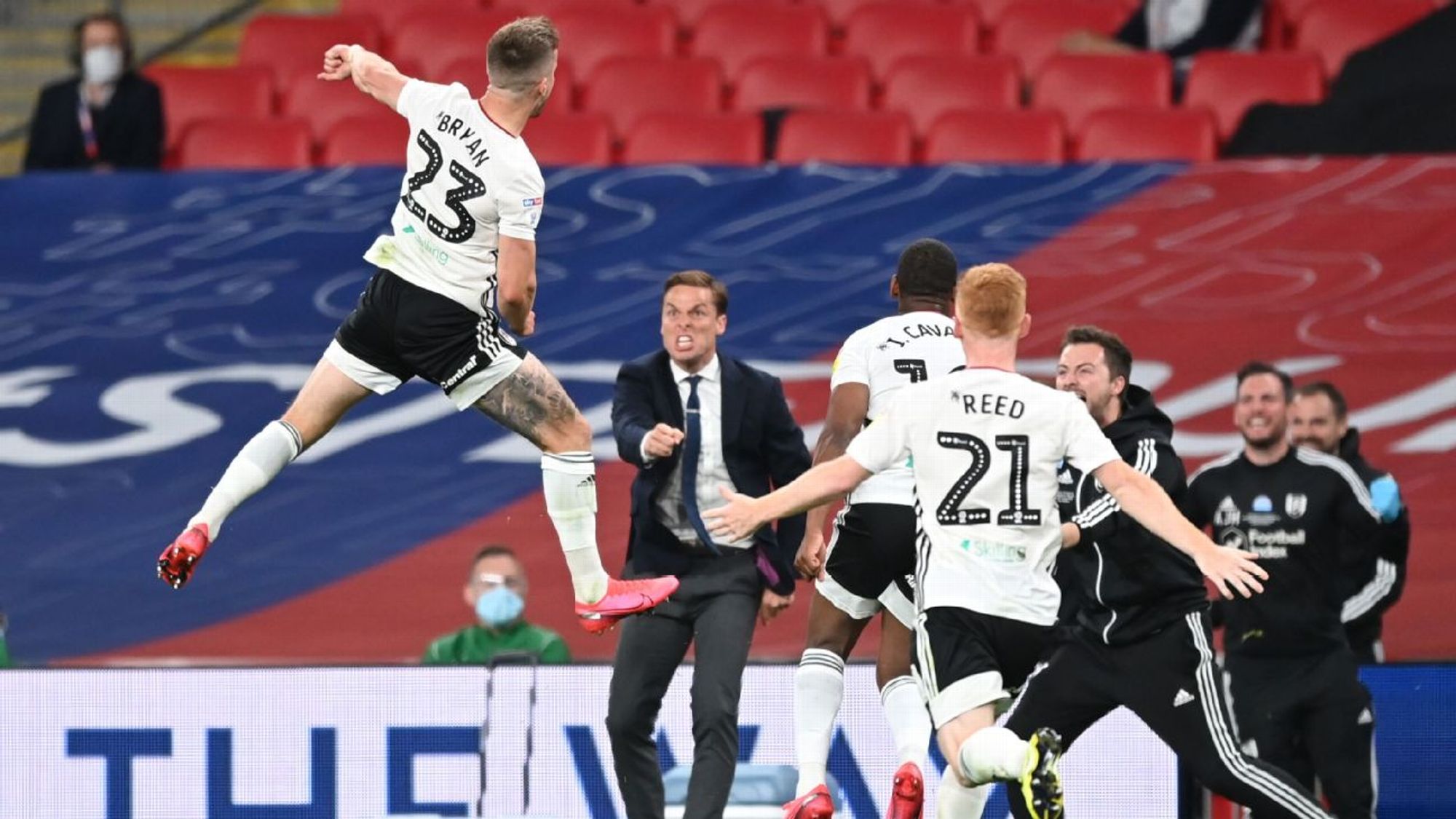 仅巩固了自 仅巩固了自